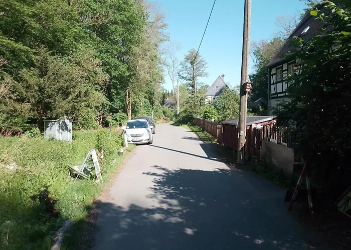 Ruhig Und Spartanisch Wohnen Im Denkmal 山林小屋 Lichtenwalde