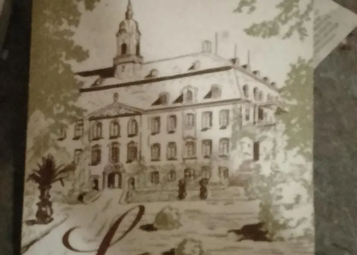 롯지 Ruhig Und Spartanisch Wohnen Im Denkmal *