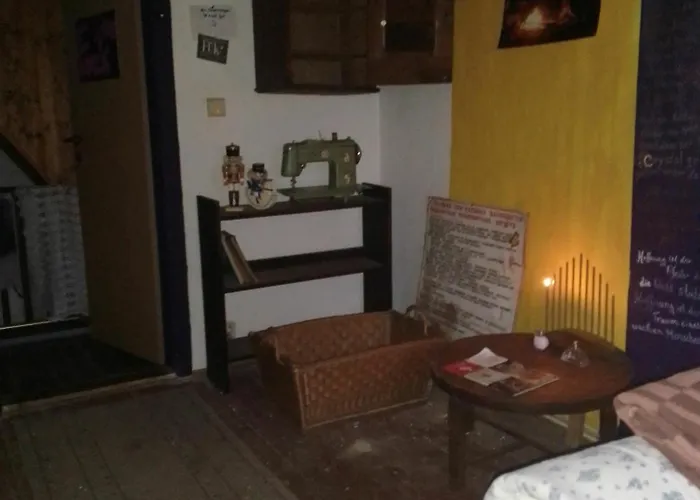 Ruhig Und Spartanisch Wohnen Im Denkmal